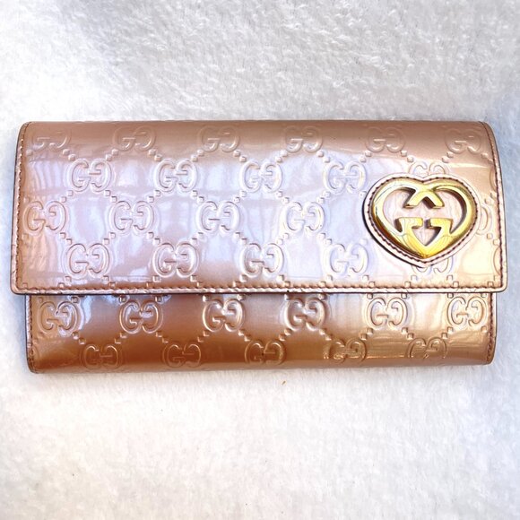 Gucci Guccisma pearlized GG Patent Leather Bifold Long Wallet in Rose beige - Picture 13 of 16